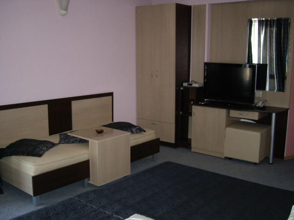 Family Hotel Avramov Vidin Room photo
